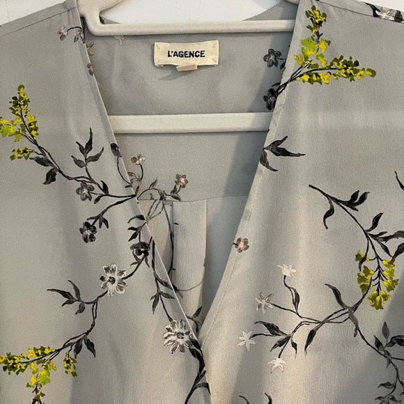 L’Agence Floral Wrap Top - Picture 2 of 7